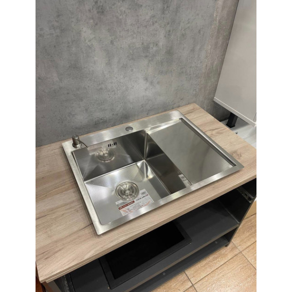 Кухонна мийка VALESO CM 65*50 L DECOR нержавійка Valeso Handmade (3.0/0.8)