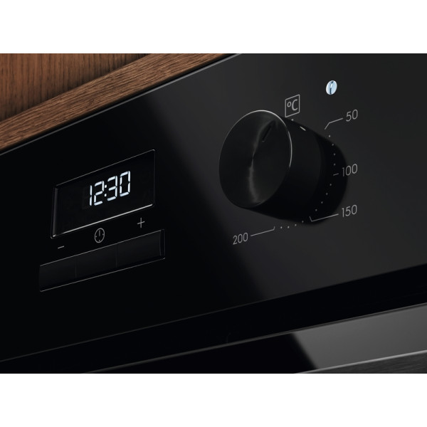 Духова шафа ELECTROLUX LOH3H00BK