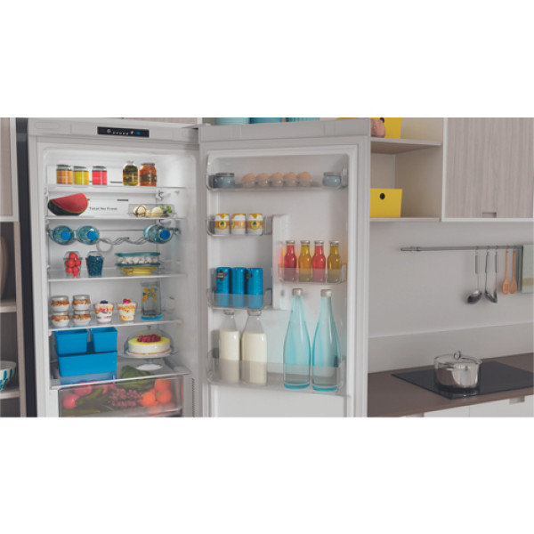 Холодильник  INDESIT INFC9 TI22W