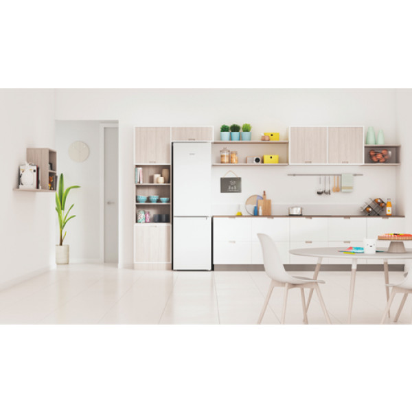 Холодильник  INDESIT INFC9 TI22W