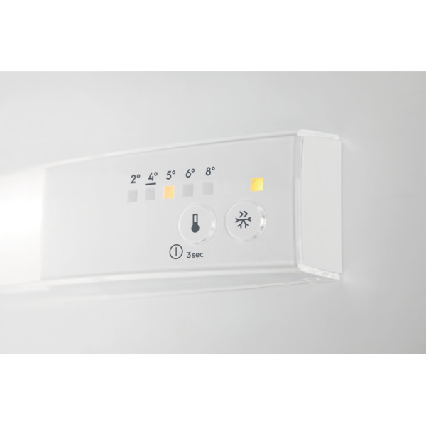 Холодильник  ELECTROLUX ERD6DE18S4