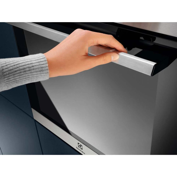 Духова шафа ELECTROLUX EOF3H40BX 