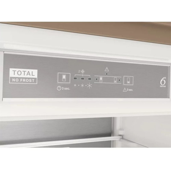 Холодильник  WHIRLPOOL WHSP70T121