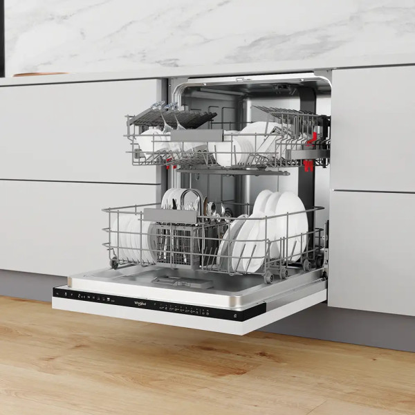 Посудомийна машина WHIRLPOOL WIO3C33E6.5